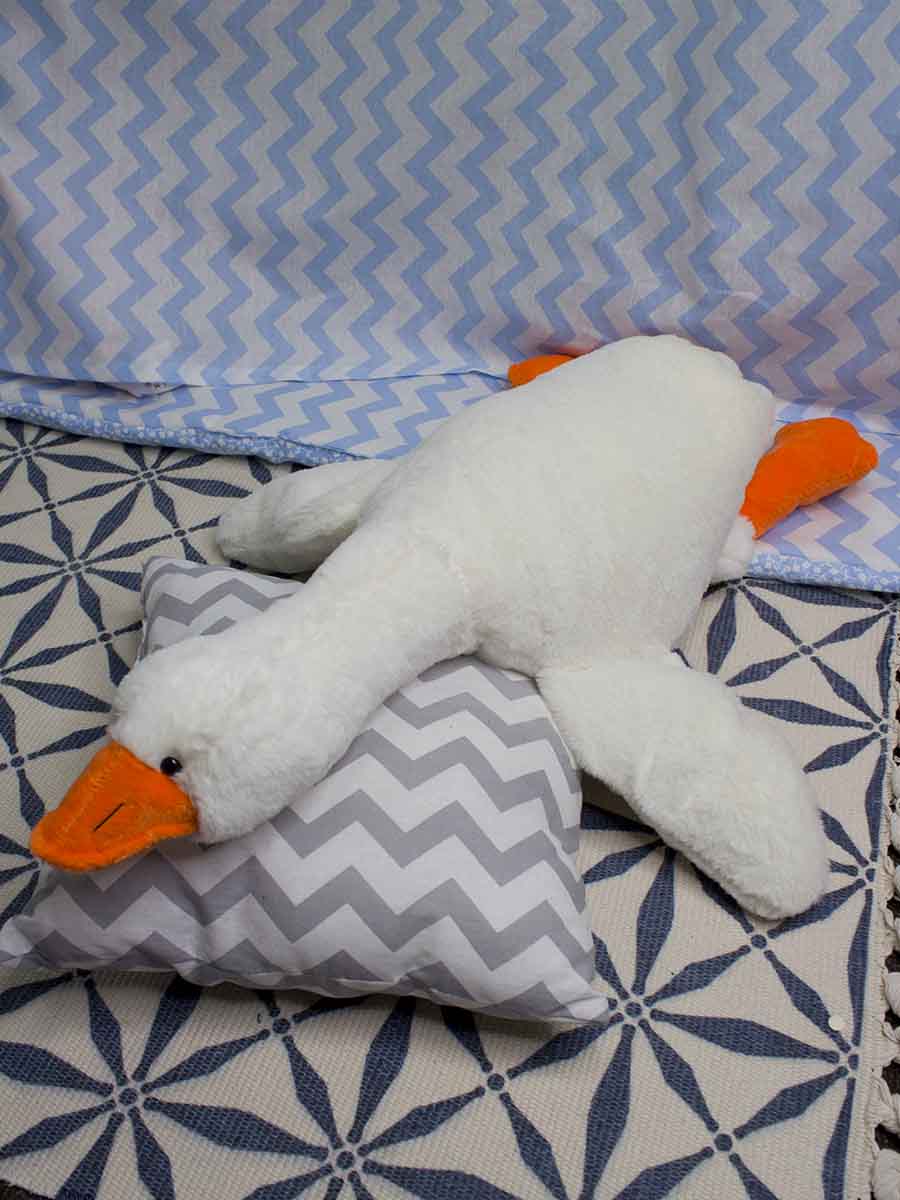 гусь подушка. мягкие подушки на стулья. подушка гусь. подушка на стул гусь. гусь подушка для новорожденного.