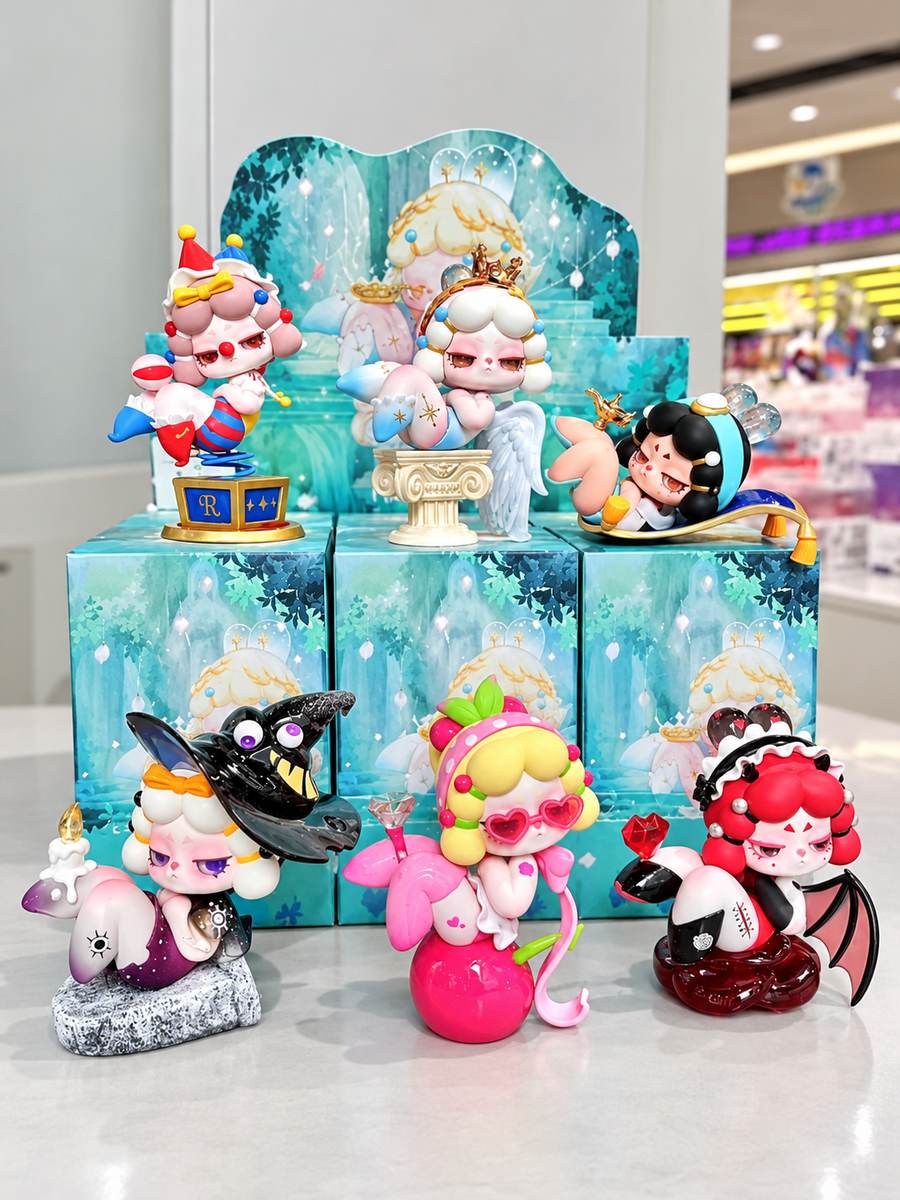 Фигурка Мисс Рара Miss Rara «Буйный рост» Savage Growth в сюрприз-боксе, 1 шт.