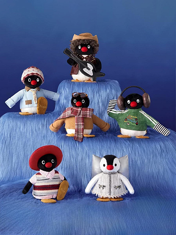 Фигурка Пингу Винтажный наряд к 45-летию Pingu в сюрприз-боксе, 1шт.