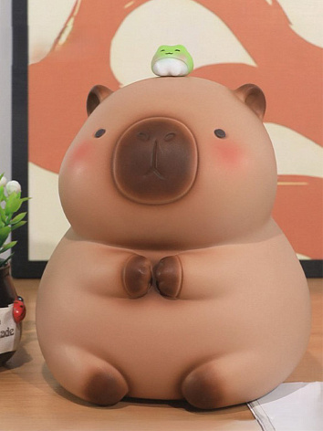 Копилка Большая капибара с другом Лягушонком "Big Capybara Frog Friend" коричневый
