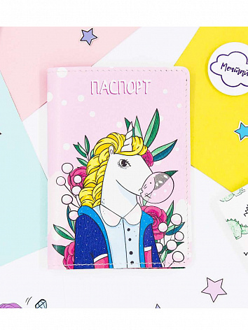 Обложка на паспорт Единорог с жвачкой в цветах