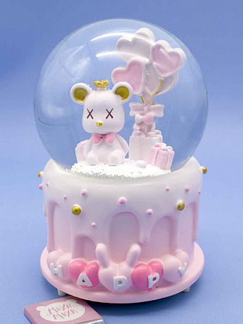 Снежный шар Торт Happy с Мишкой со звуком и подсветкой розовый 15 см
