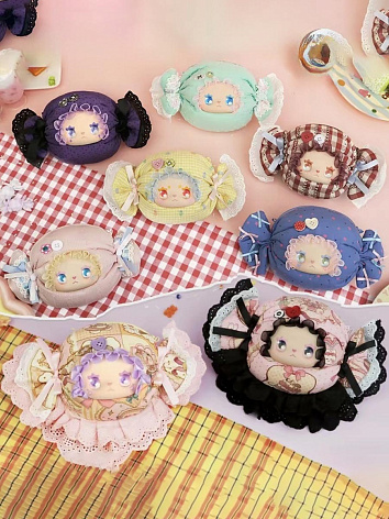 Мягкая игрушка - сумка Emma Прелестная Эмма Конфетный домик в сюрприз-боксе 16см, 1шт.