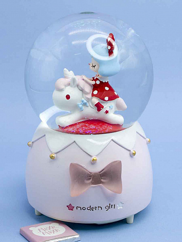 Снежный шар Modern Girl Девочка на единороге со звуком и подсветкой розовый №1, 15 см