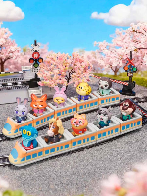 Фигурка Зверополис Поезд Zootopia Trains in a Row в сюрприз-боксе 6см, 1шт.
