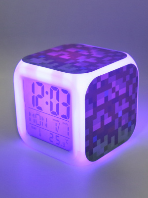 Часы-будильник Блок земли пиксельные с подсветкой