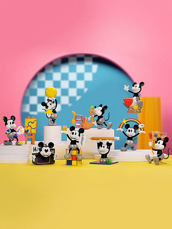 Фигурка DISNEY MICKEY Color Hunting ДИСНЕЙ Микки Маус Охота за цветом в сюрприз-боксе, 1 шт.