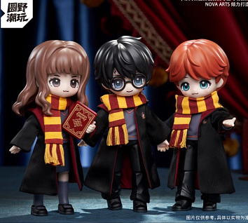 Шарнирная кукла БЖД «Гарри Поттер и философский камень» Harry Potter and the Philosopher’s Stone в сюрприз-боксе, 1 шт.